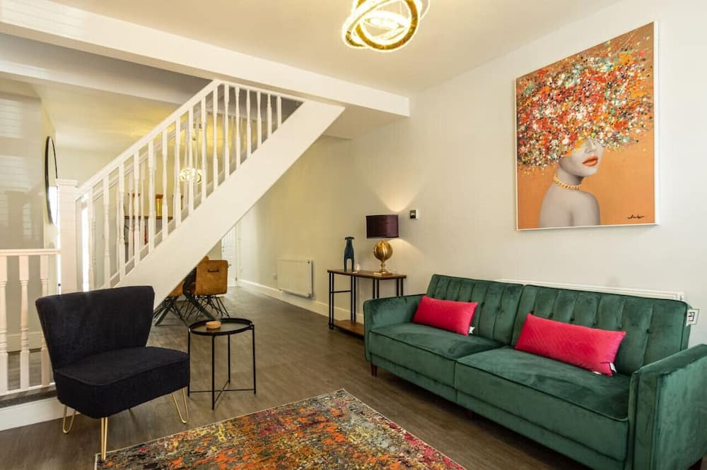 Photo of Others in Coalville