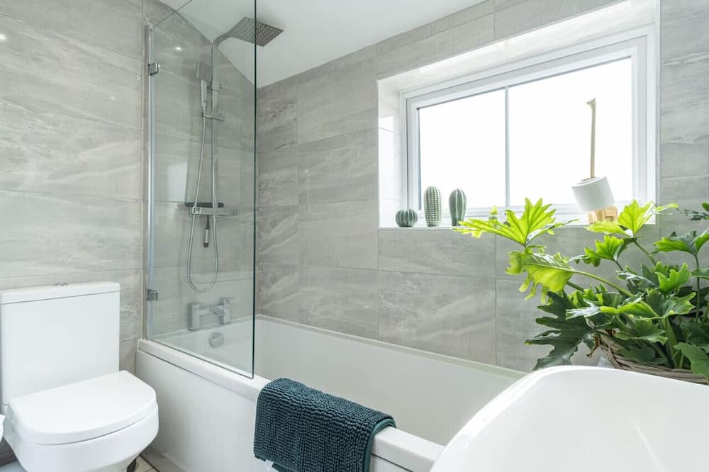 Photo of Others in Coalville