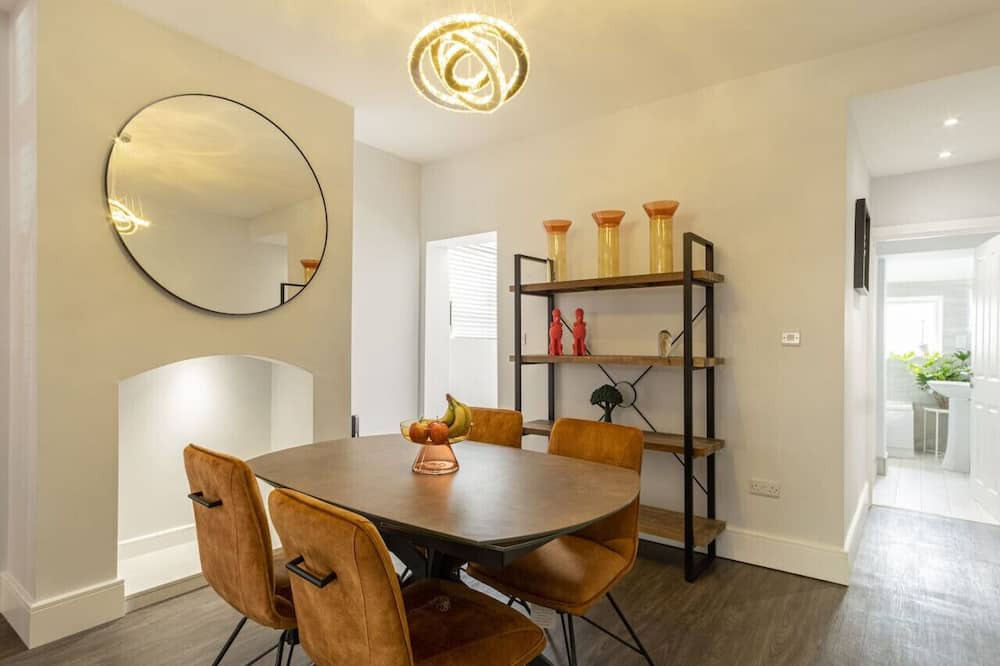 Photo of Others in Coalville