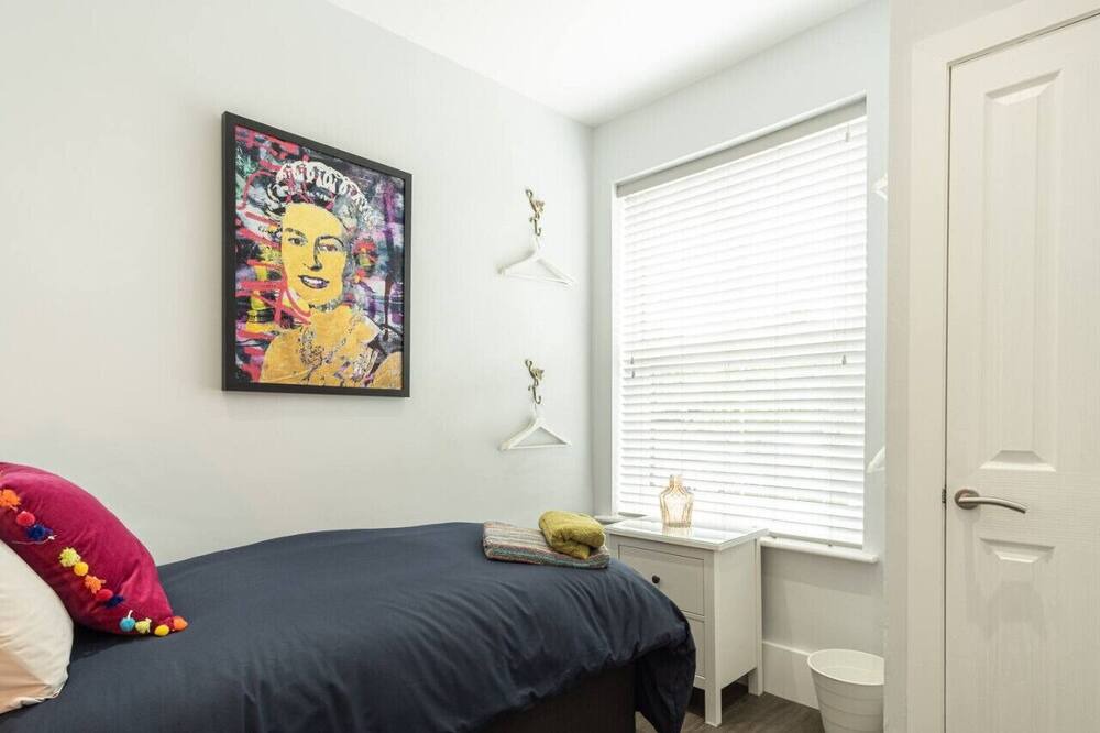 Photo of Others in Coalville