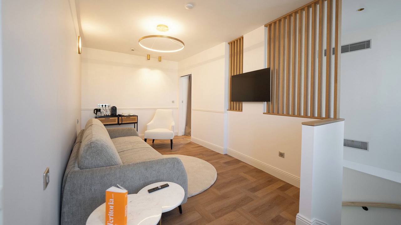 Photo of Others in Epernay