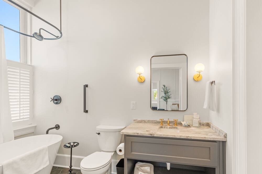 Photo of Bathroom in Valdosta
