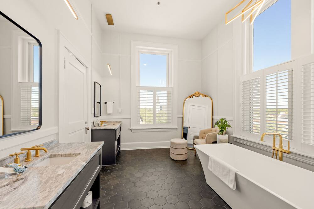 Photo of Bathroom in Valdosta