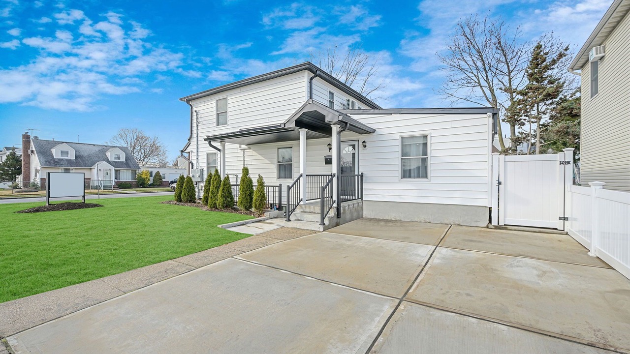 Photo of Outdoor in East Meadow