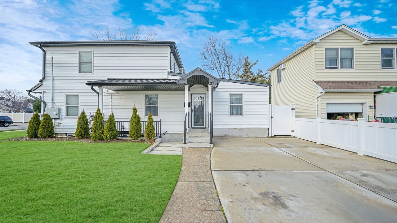 Photo of Outdoor in East Meadow