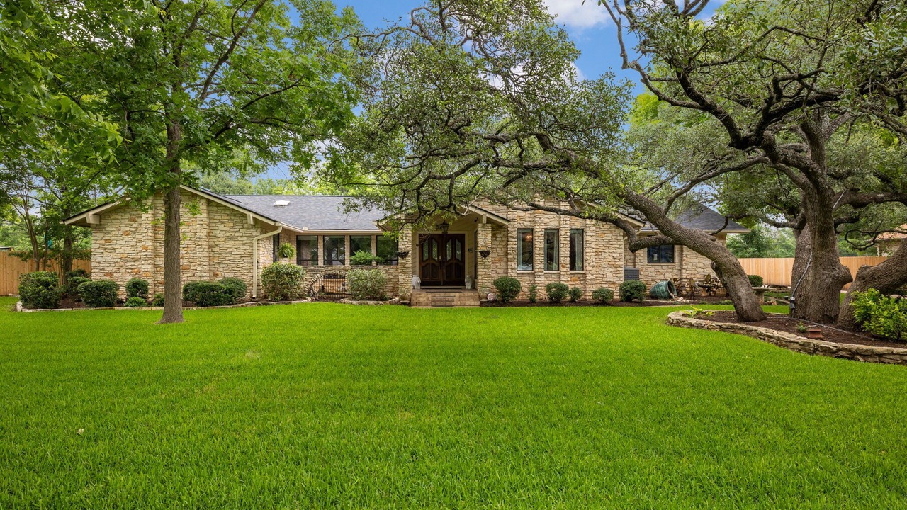 Photo of Outdoor in McNeil