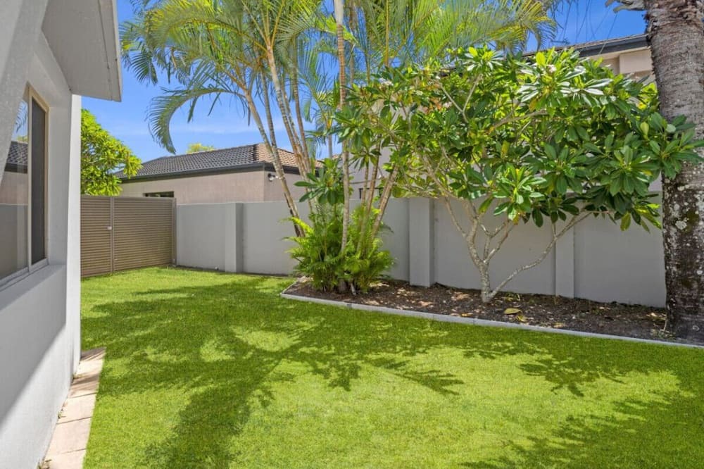 Photo of Outdoor in Mermaid Waters