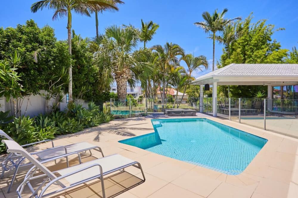 Photo of Outdoor in Mermaid Waters