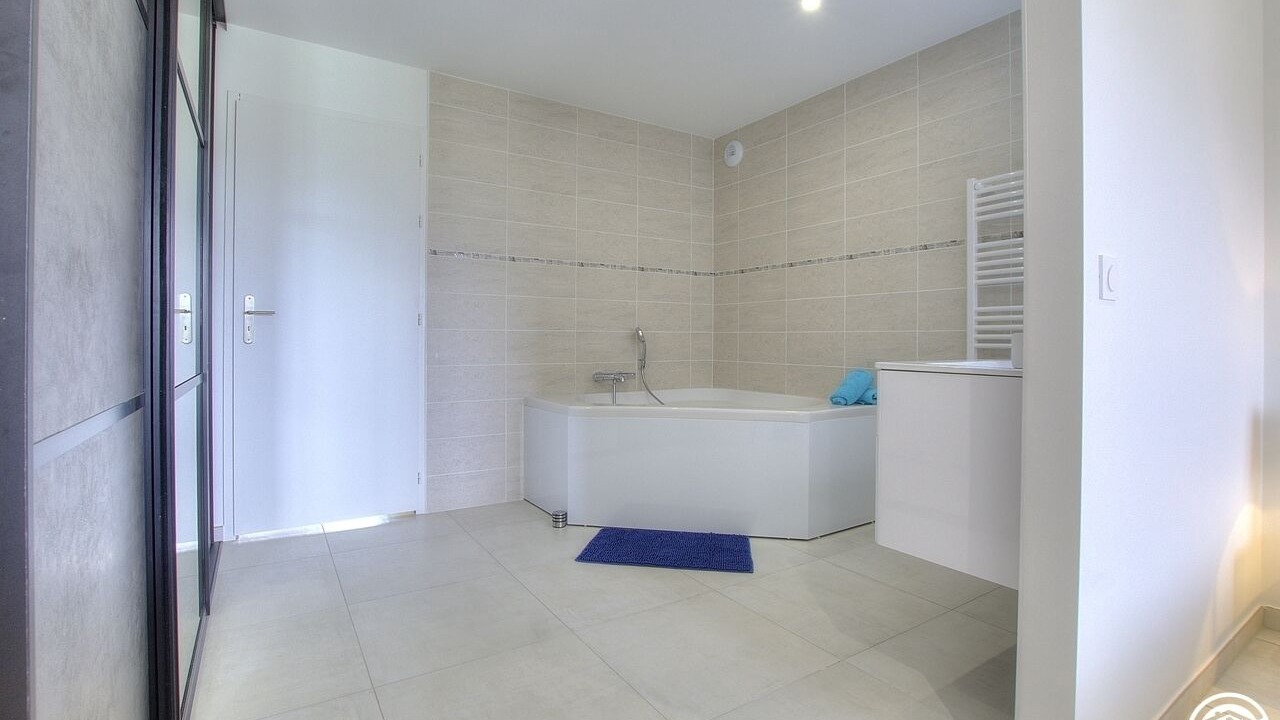 Photo of Others in Thoiry