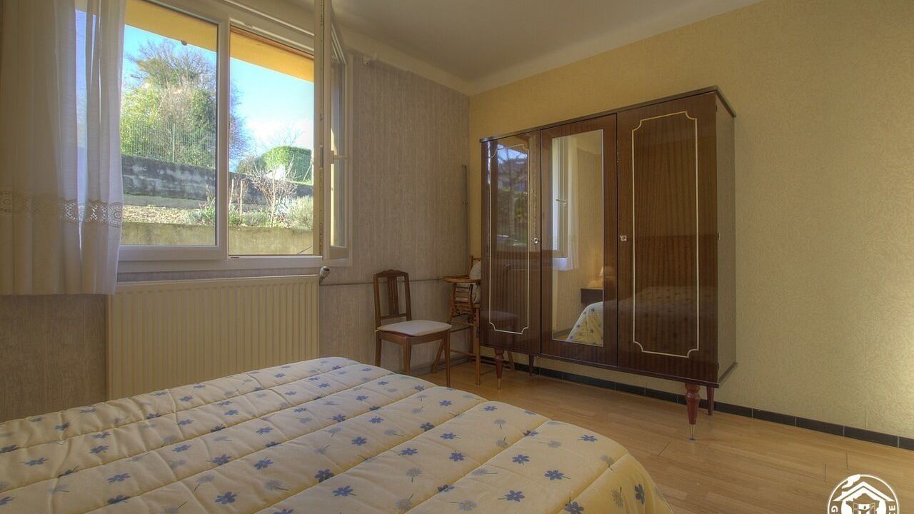 Photo of Others in Chalamont