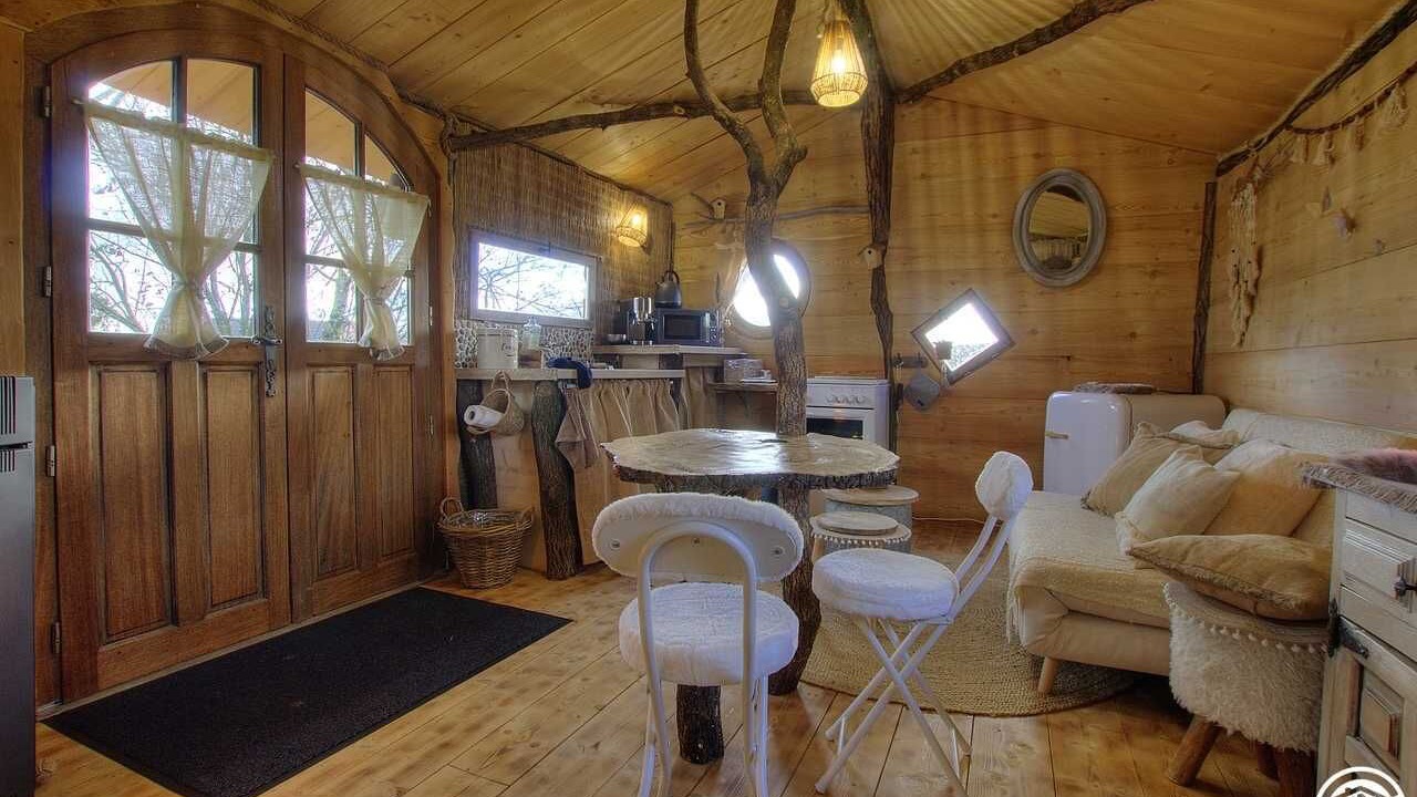 Photo of Others in Beny