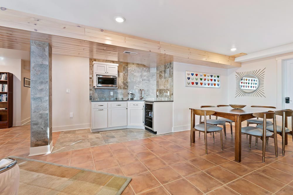 Photo of Kitchen in Roseland