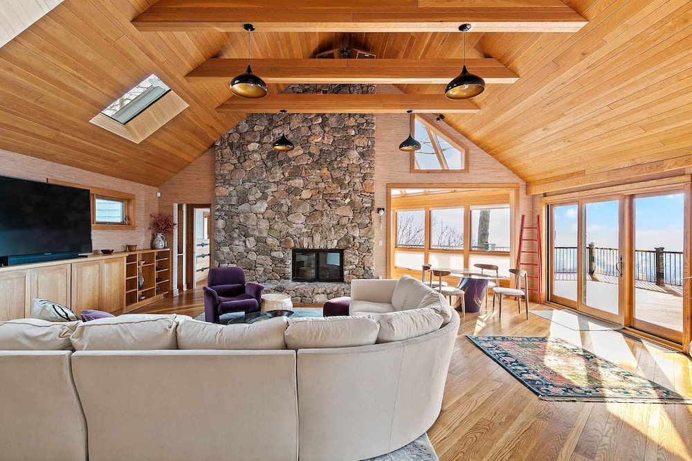Photo of Livingroom in Roseland