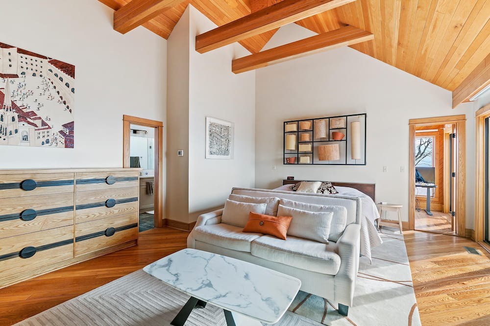 Photo of Livingroom in Roseland
