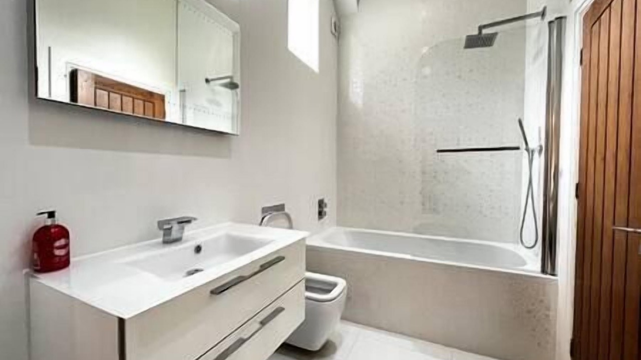 Photo of Others in Ridgeway