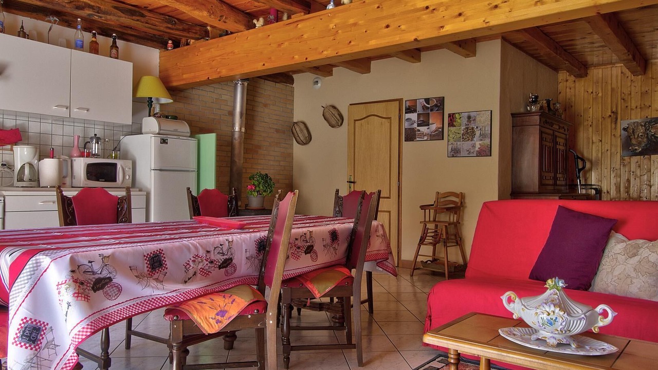 Photo of Others in Poncin