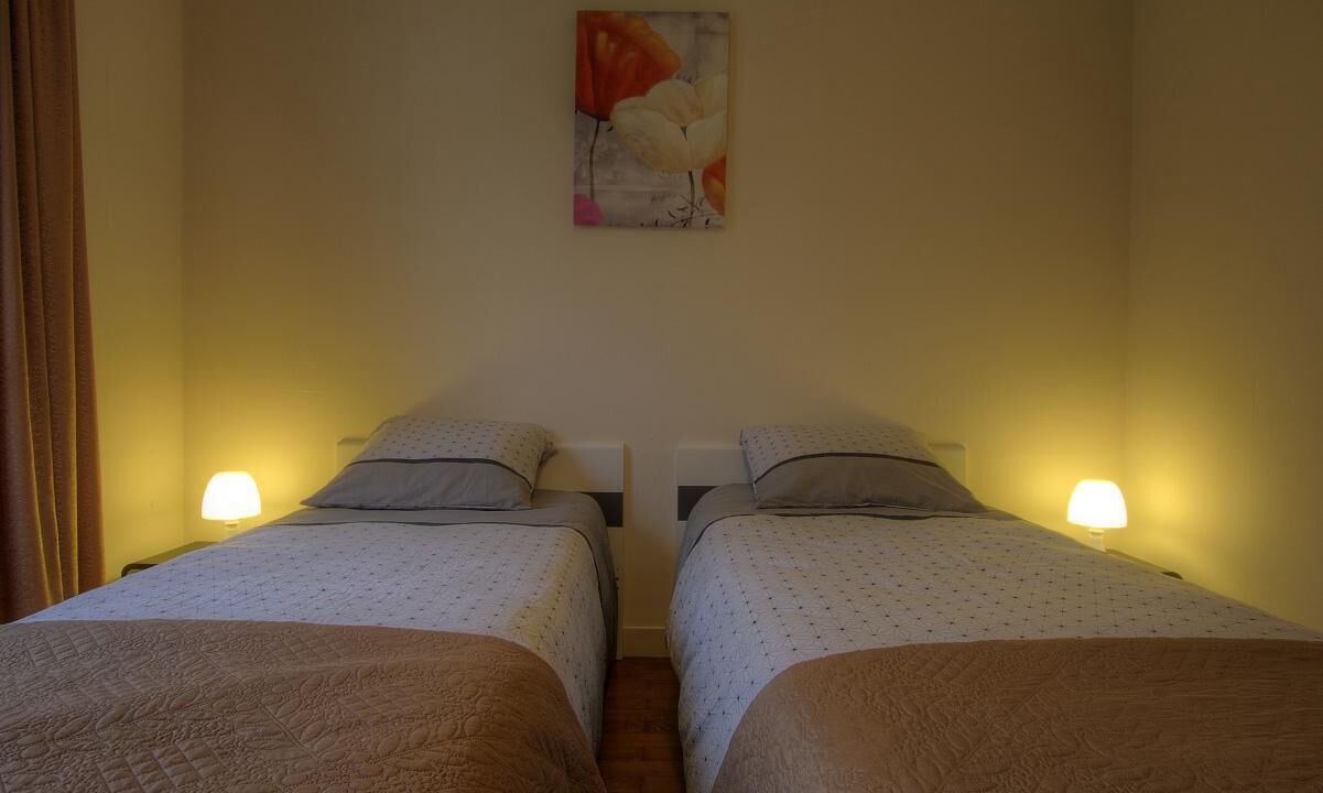 Photo of Others in Peronnas