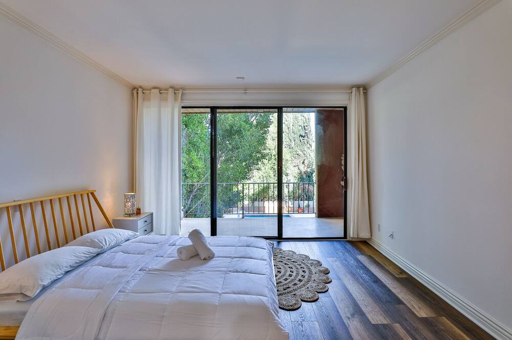 Photo of Bedroom in Sherman Oaks