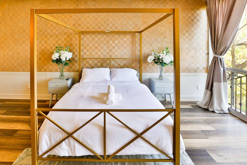 Photo of Bedroom in Sherman Oaks