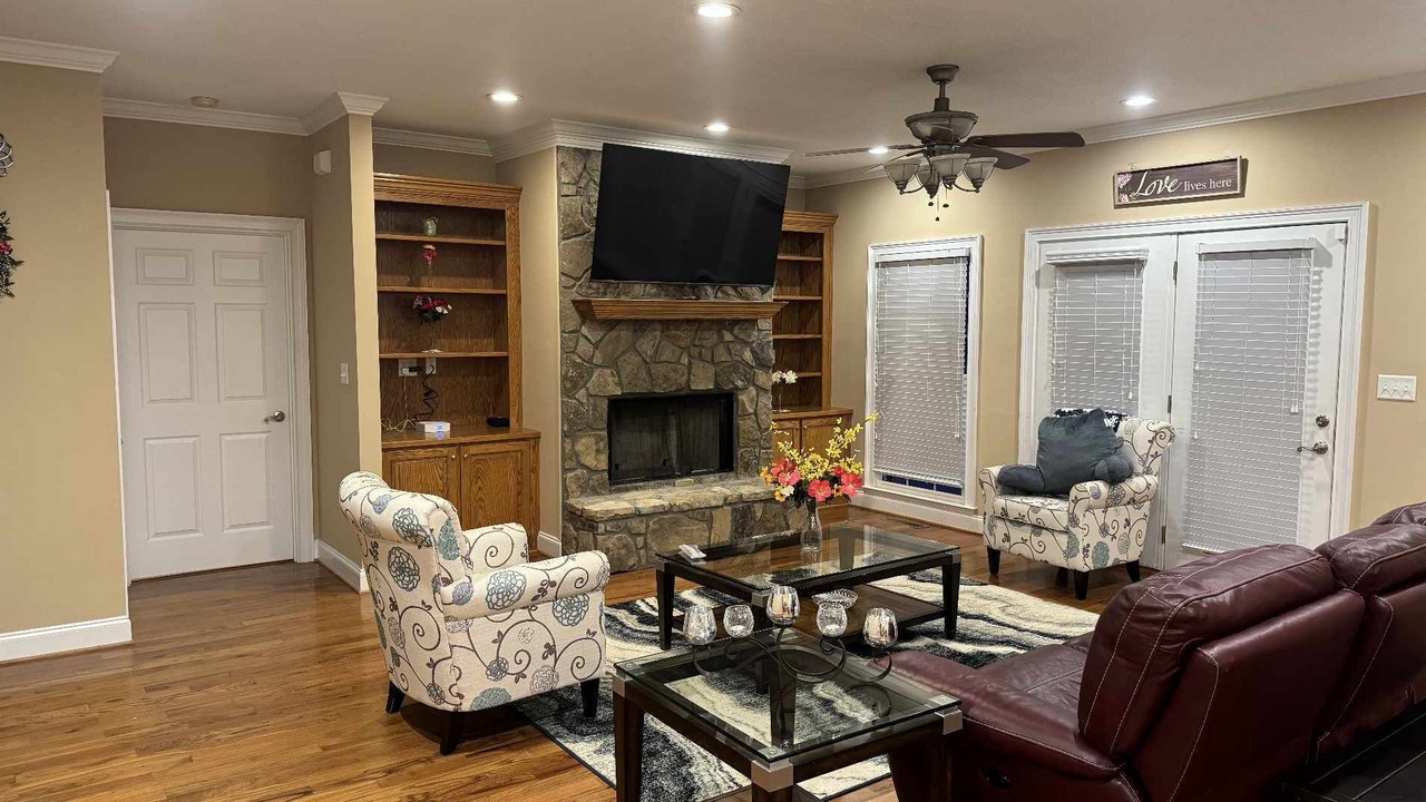 Photo of Livingroom in Cumming