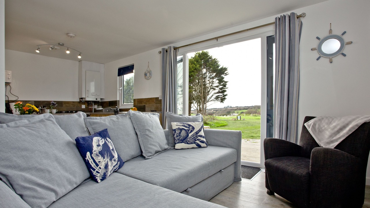 Photo of Livingroom in Helford Passage