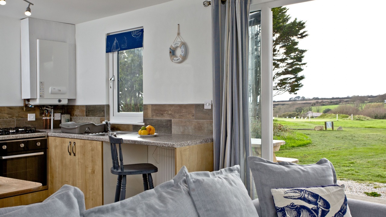 Photo of Livingroom in Helford Passage