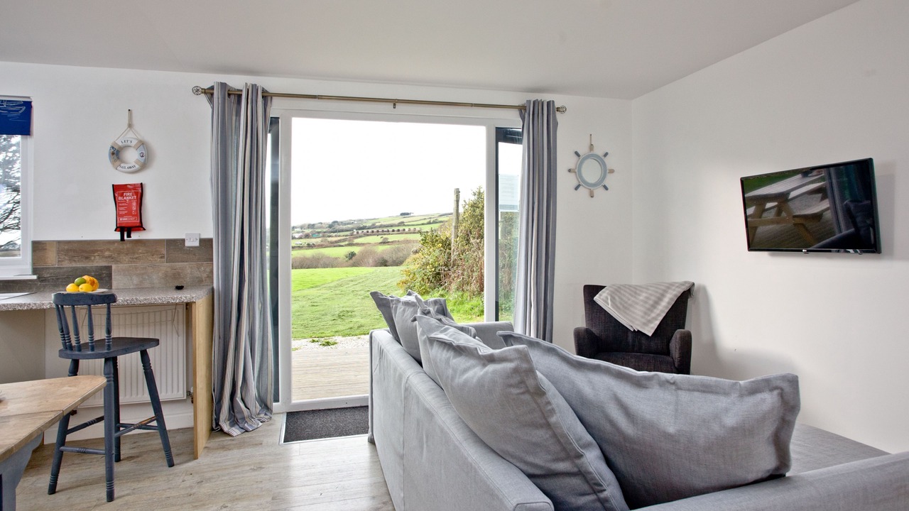 Photo of Livingroom in Helford Passage