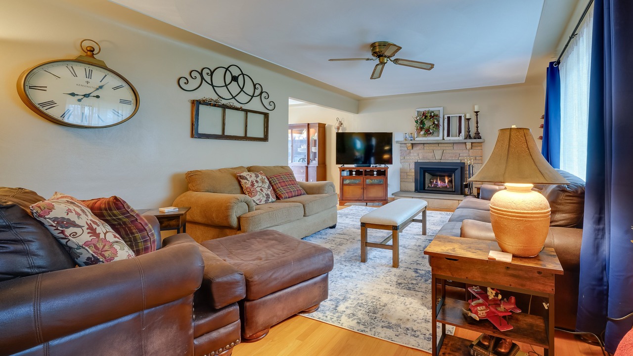 Photo of Livingroom in Bakerstown