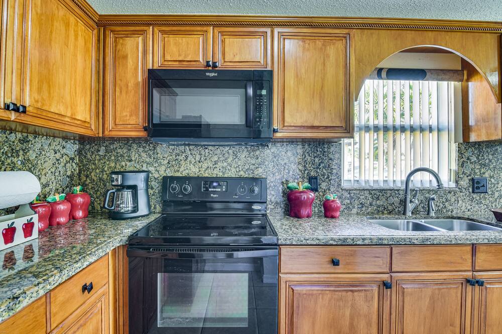 Photo of Kitchen in Pahokee
