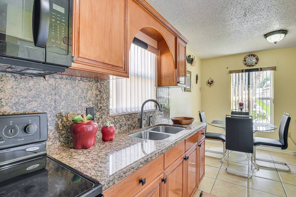 Photo of Kitchen in Pahokee