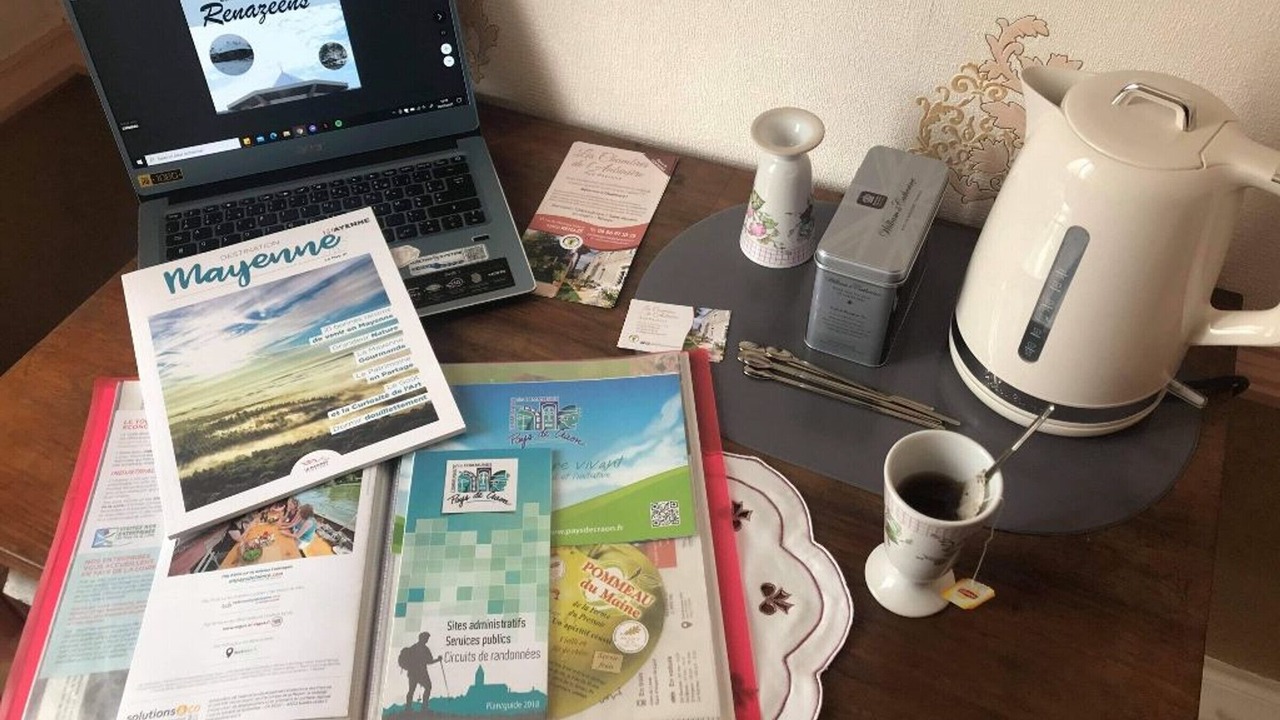 Photo of Others in Renaze