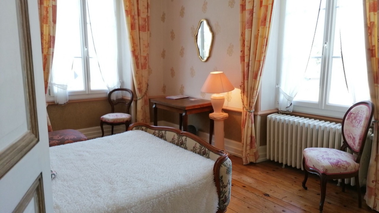 Photo of Others in Renaze