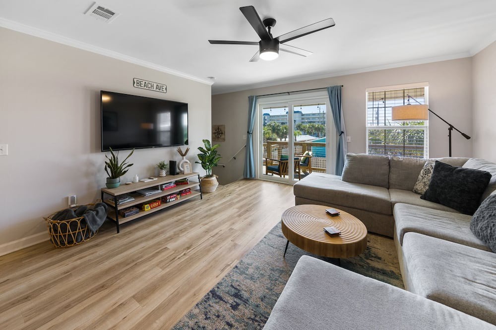 Photo of Livingroom in Kiska Beach