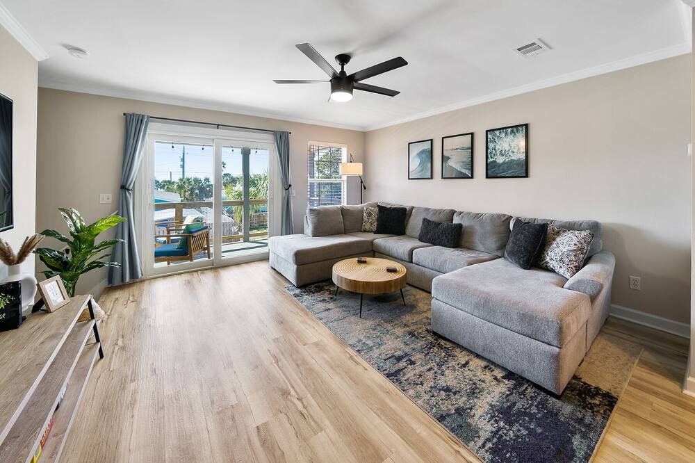 Photo of Livingroom in Kiska Beach