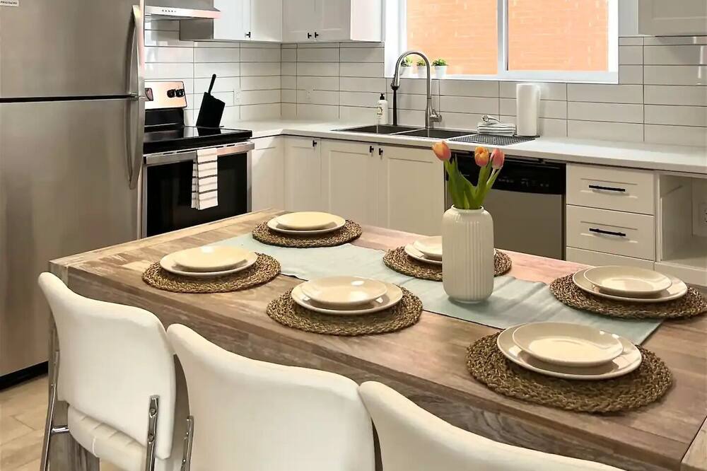 Photo of Kitchen in Vanier North