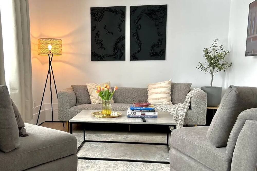 Photo of Livingroom in Vanier North