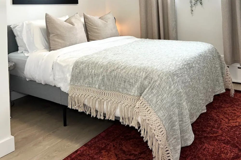 Photo of Bedroom in Vanier North