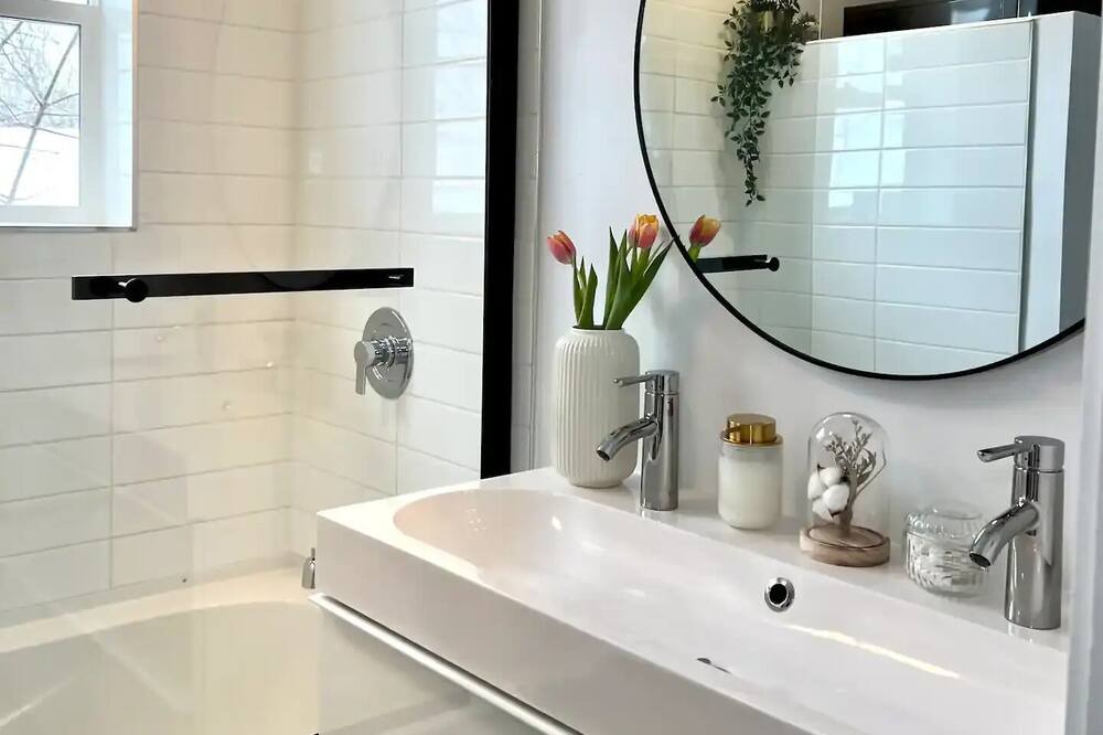 Photo of Bathroom in Vanier North