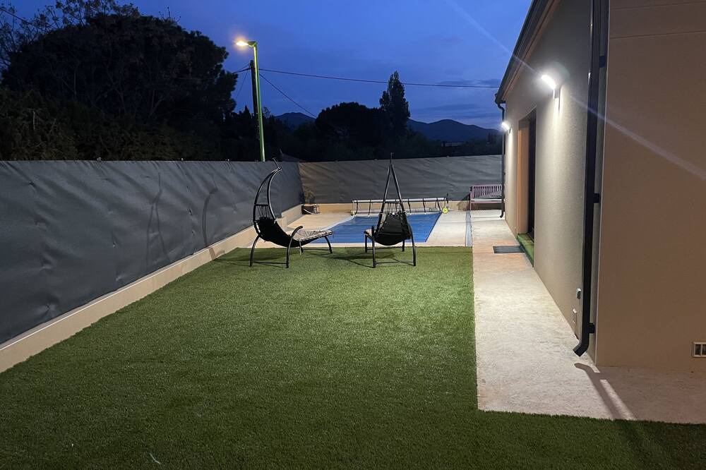 Photo of Outdoor in Palau-del-Vidre