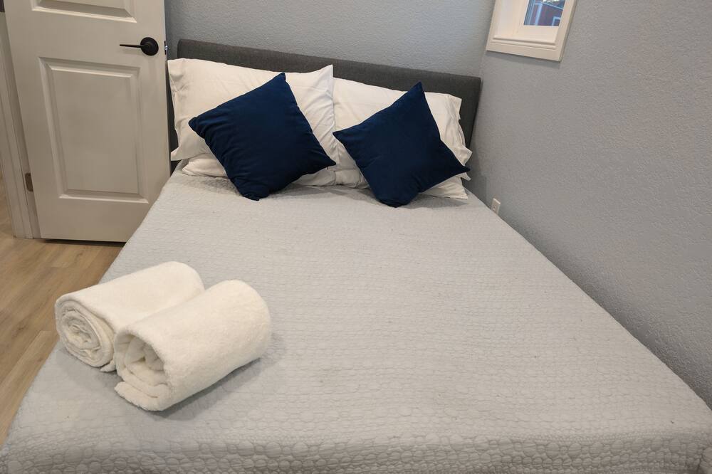 Photo of Bedroom in Coronado