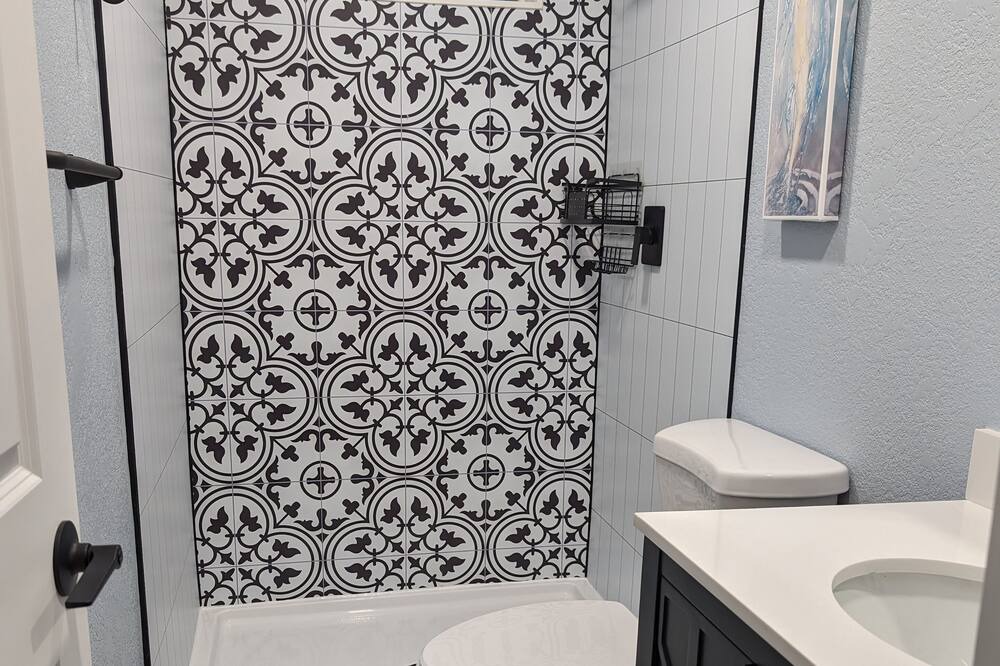 Photo of Bathroom in Coronado