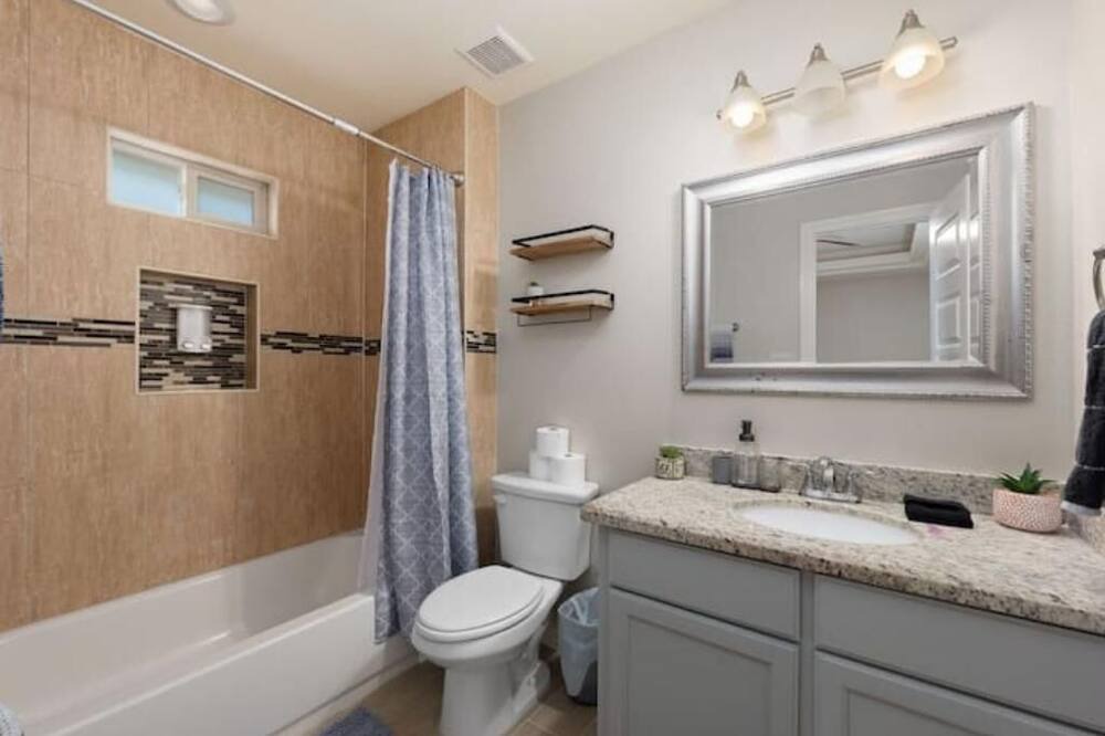 Photo of Bathroom in Edinburg