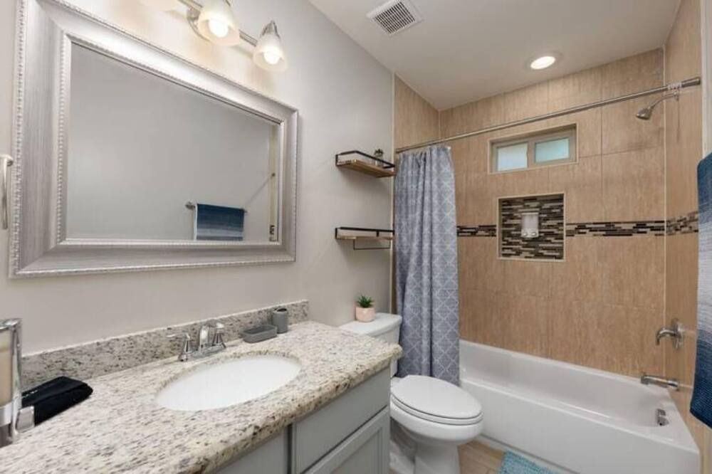 Photo of Bathroom in Edinburg