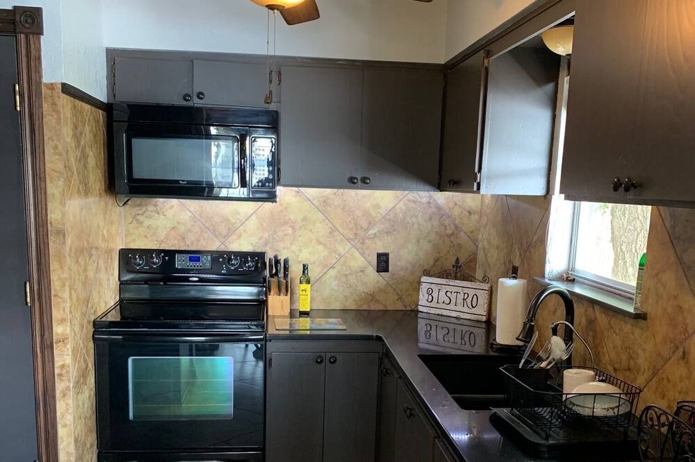 Photo of Kitchen in Hoyt