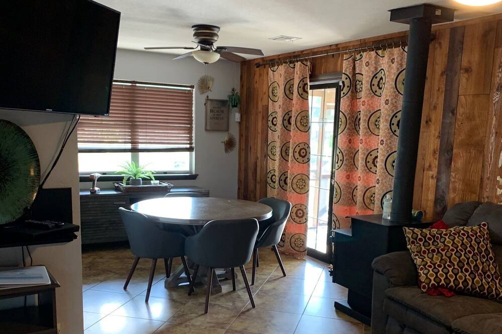 Photo of Bedroom in Hoyt
