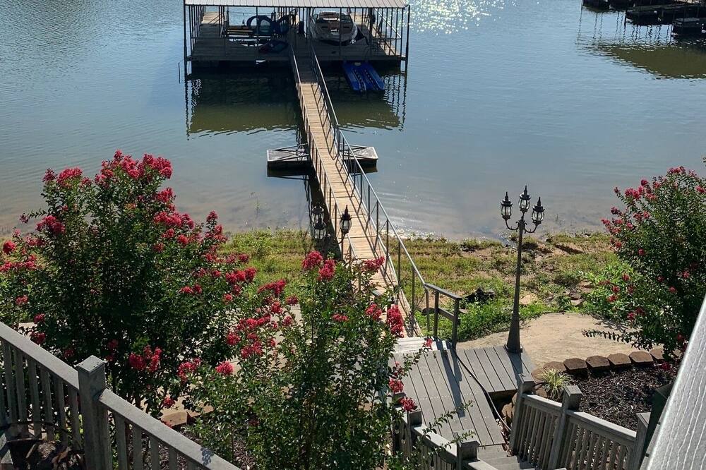 Photo of Outdoor in Hoyt