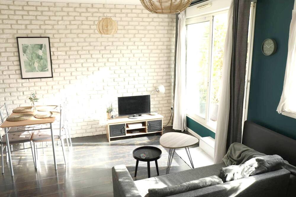 Photo of Livingroom in Bagnolet
