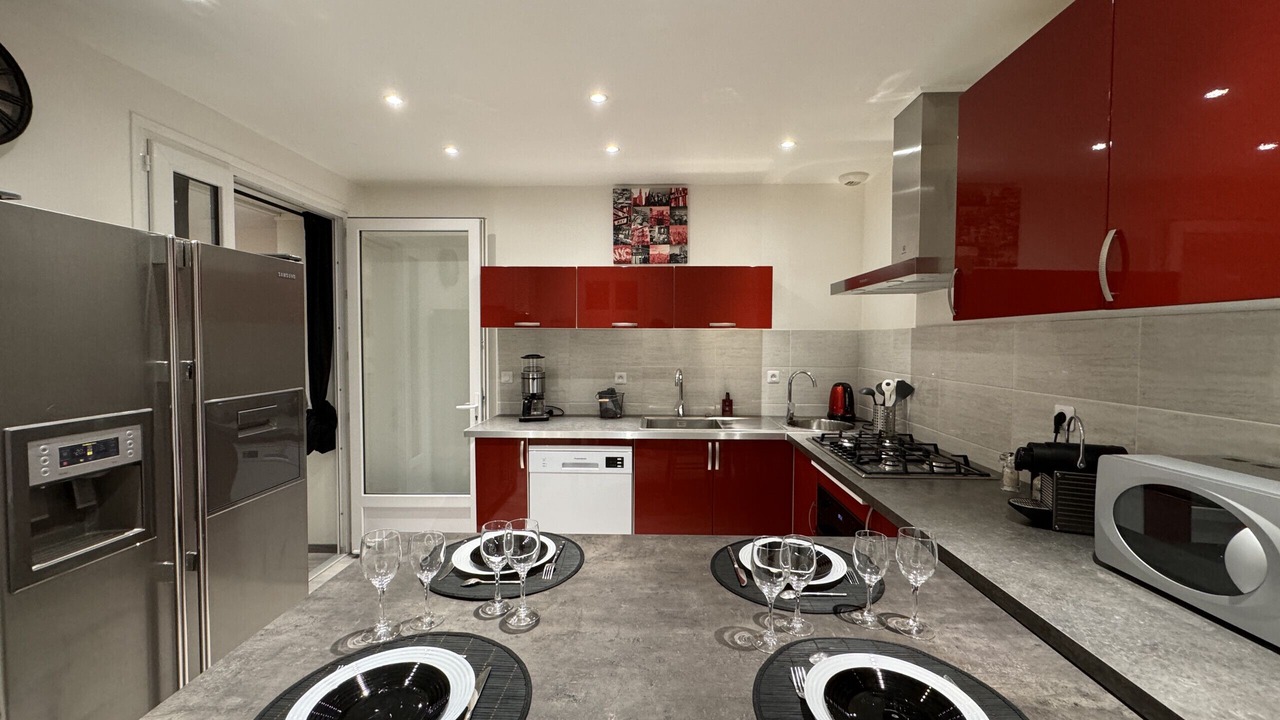 Photo of Kitchen in Miroir - Batignolles