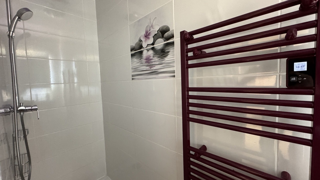 Photo of Others in Miroir - Batignolles