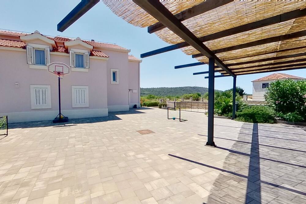 Photo of Patio Balcony in Grohote
